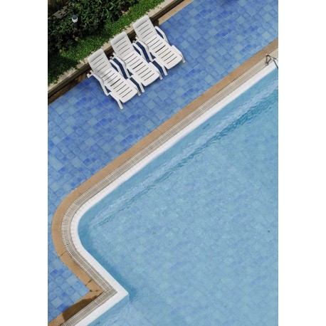 Carrelage sol mur piscine en grès cérame motif Jakarta Bleu